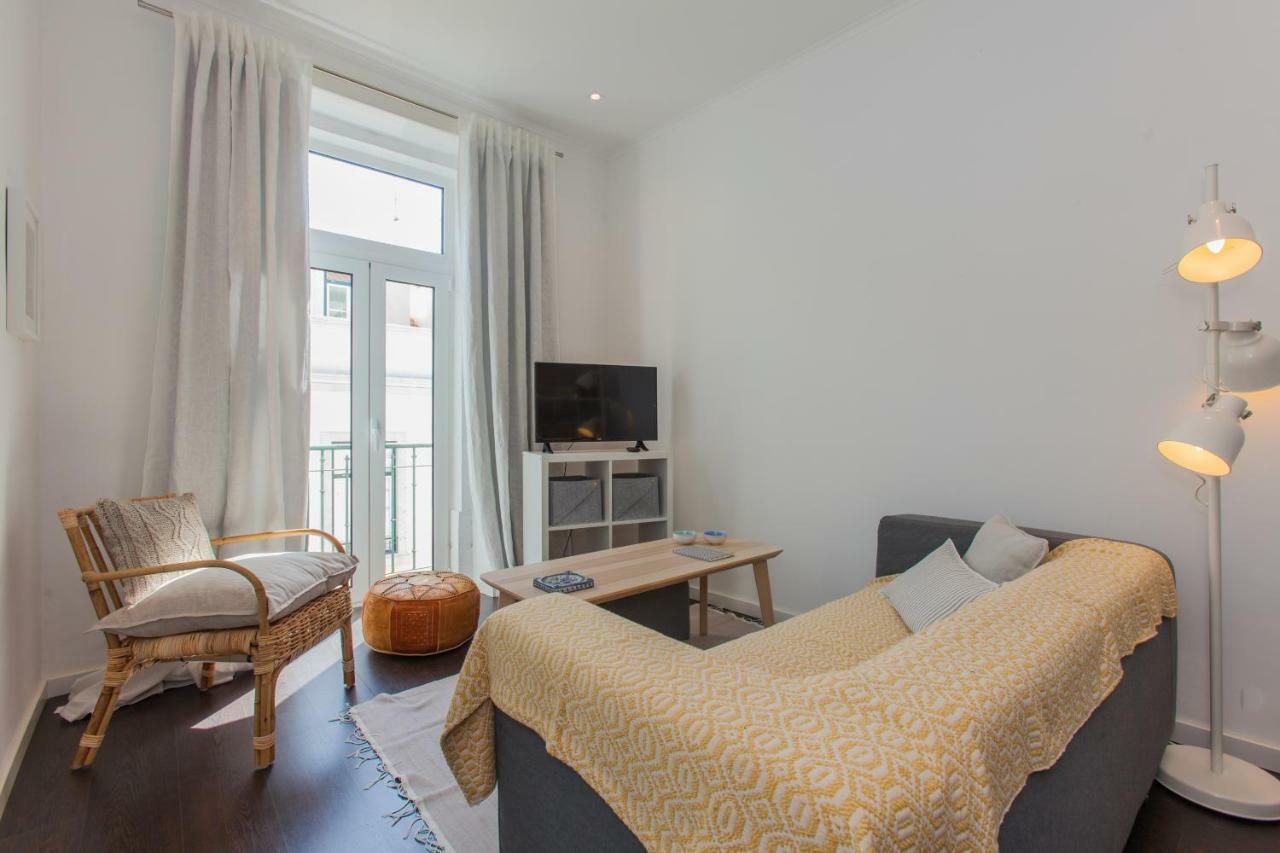 Typical Light Filled Graça Apartment, By TimeCooler Lisboa Exterior foto
