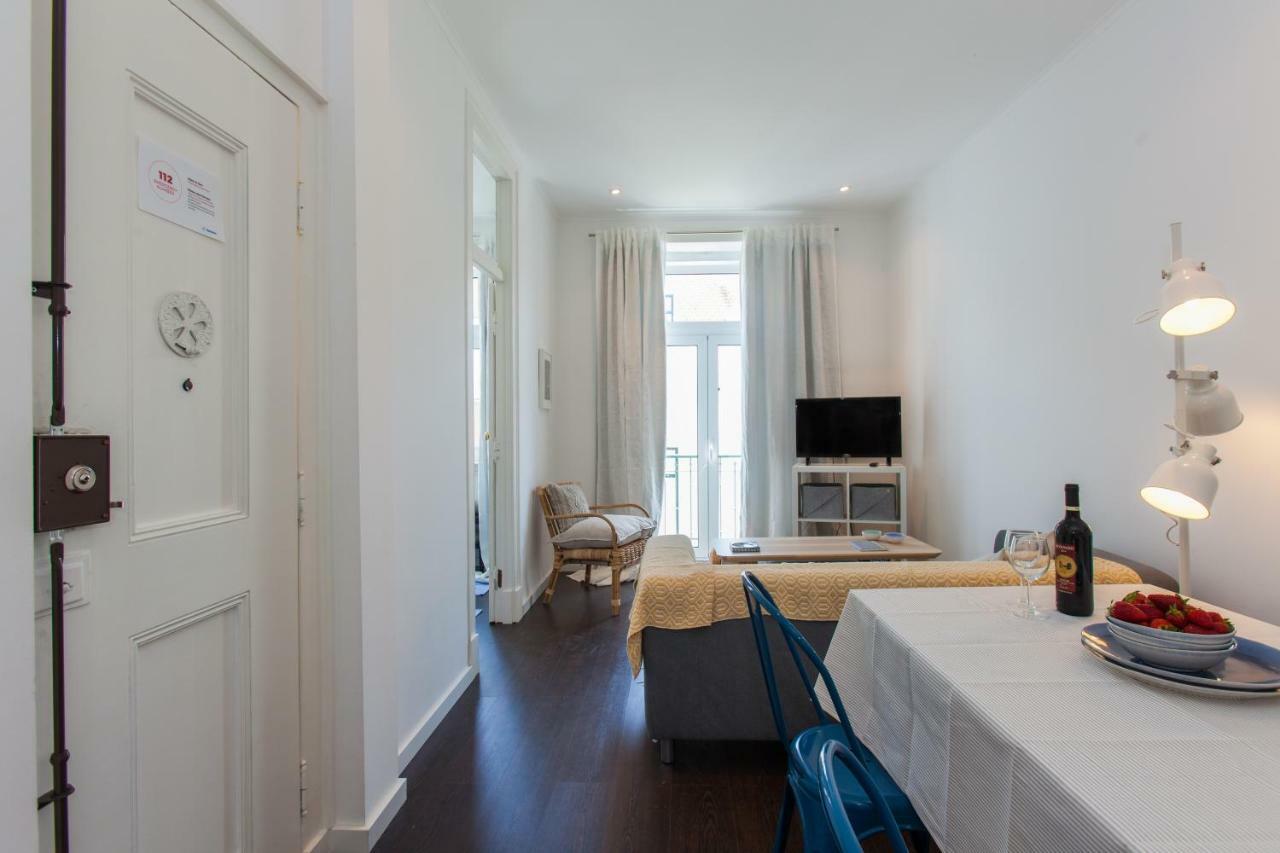 Typical Light Filled Graça Apartment, By TimeCooler Lisboa Exterior foto